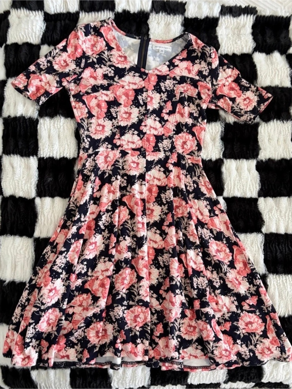 DownEast Floral Midi Dress in Navy & Pink Size Medium Like New